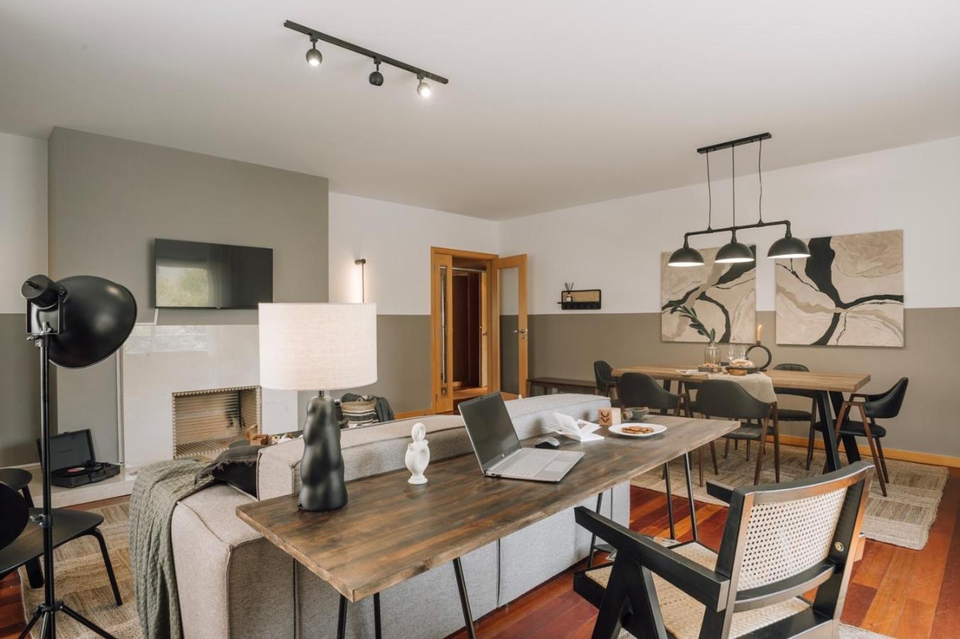 Ascou - 3 Bedrooms In Parque Nacoes Apartment